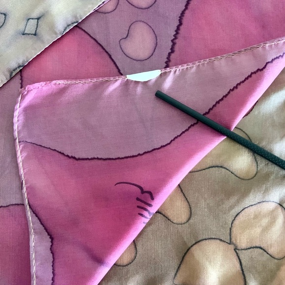 Hand painted abstract silk scarf - Picture 6 of 7